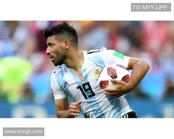 一分钟速览足球巨星精彩瞬间了解他们的非凡成就与个人魅力 一分钟速览足球巨星精彩瞬间了解他们的非凡成就与个人魅力