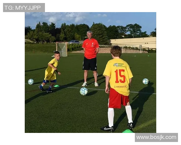 模仿美国足球明星的球员如何打造个人特色与突破传统界限 模仿美国足球明星的球员如何打造个人特色与突破传统界限